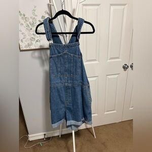Old Navy 2XL Slouchy Jean Shortalls -- 3.5-inch inseam